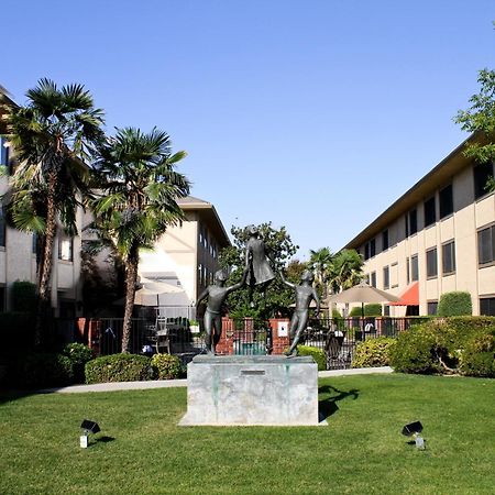 University Square Hotel Fresno Eksteriør billede